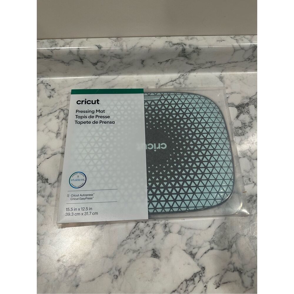 Cricut Heat Autopress 12 in x 15 in Non-Slip Silicon Pressing Mat NEW